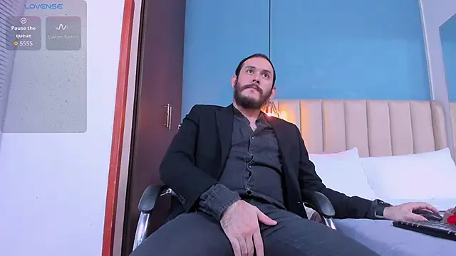 jeanpiere  online show from September 23, 2025, 3:09 am