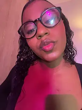 Snapshot of charlotteeruss chatting on July 9, 2026, 8:24 pm charlotteeruss online show from July 9, 2026, 8:24 pm