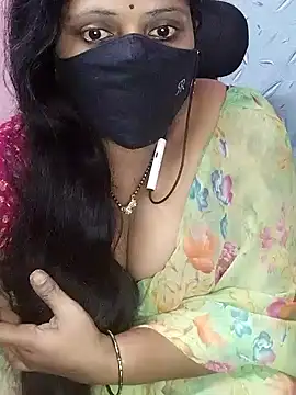 Snapshot of yours-kavaya chatting on January 6, 2025, 11:40 am yours-kavaya online show from January 6, 2025, 11:40 am