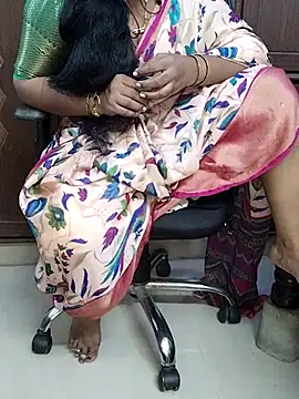 Snapshot of yours-kavaya chatting on November 2, 2025, 4:26 am yours-kavaya online show from November 2, 2025, 4:26 am