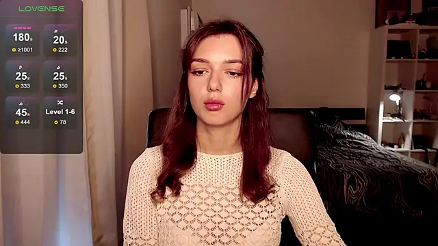 Snapshot of olivia_jeas chatting on March 19, 2025, 9:16 pm olivia jeas online show from March 19, 2025, 9:16 pm