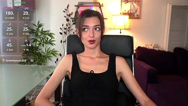 Snapshot of olivia_jeas chatting on June 3, 2026, 9:42 pm olivia jeas online show from June 3, 2026, 9:42 pm