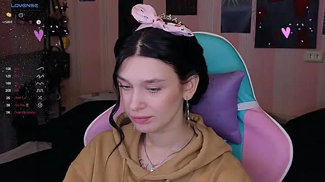 Snapshot of Amanda_Tender chatting on January 27, 2025, 8:17 pm Amanda Tender online show from January 27, 2025, 8:17 pm