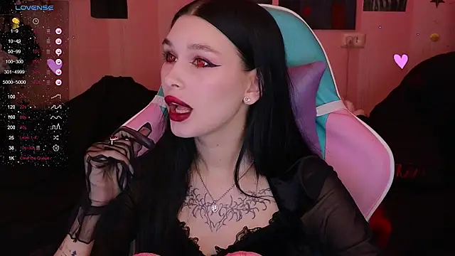 Snapshot of Amanda_Tender chatting on February 18, 2025, 10:25 pm Amanda Tender online show from February 18, 2025, 10:25 pm