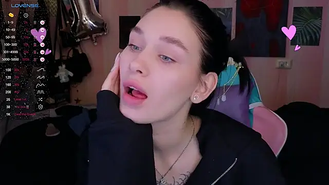 Snapshot of Amanda_Tender chatting on February 20, 2025, 9:31 pm Amanda Tender online show from February 20, 2025, 9:31 pm