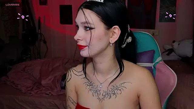 Snapshot of Amanda_Tender chatting on November 7, 2025, 12:43 am Amanda Tender online show from November 7, 2025, 12:43 am