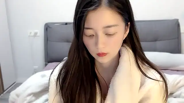 A-xena online show from March 7, 2025, 6:57 am