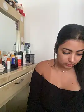 NatashaBrown12 online show from May 8, 2026, 1:49 pm