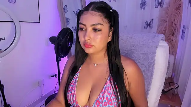 NatashaBrown12 online show from May 29, 2026, 4:16 pm