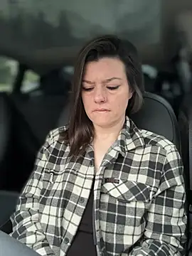 LadyLena1 online show from January 3, 2025, 4:37 pm