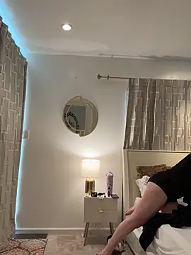 LadyLena1 online show from January 17, 2025, 9:06 pm