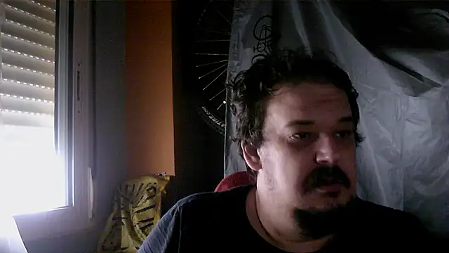 porkorossy online show from October 24, 2025, 7:27 am