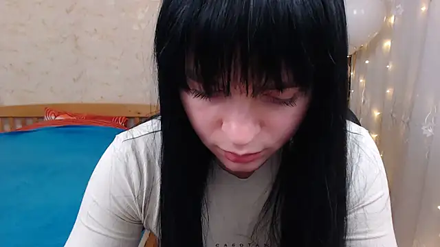 JuicyJess online show from February 18, 2025, 4:05 pm