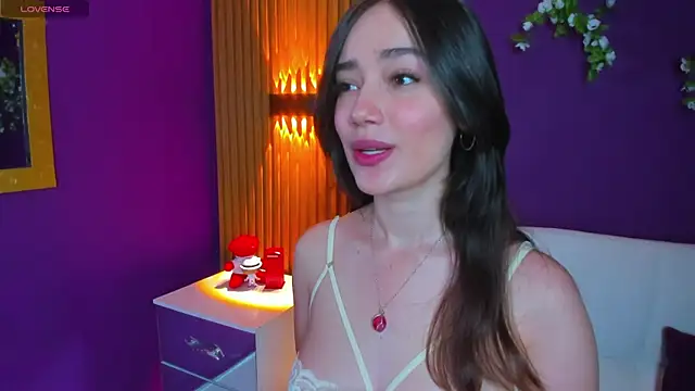 Snapshot of Kate_Amaretto_ chatting on December 9, 2024, 7:18 pm Kate Amaretto online show from December 9, 2024, 7:18 pm