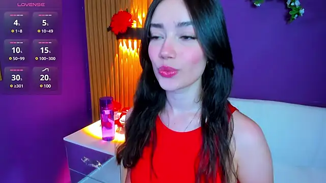 Snapshot of Kate_Amaretto_ chatting on March 13, 2025, 8:11 pm Kate Amaretto online show from March 13, 2025, 8:11 pm