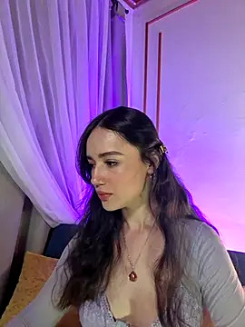 Snapshot of Kate_Amaretto_ chatting on February 6, 2026, 9:07 pm Kate Amaretto online show from February 6, 2026, 9:07 pm