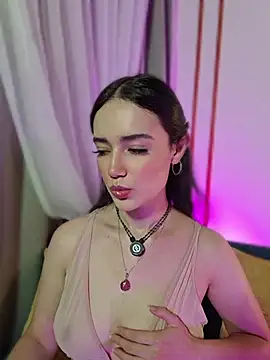 Snapshot of Kate_Amaretto_ chatting on May 5, 2026, 1:02 am Kate Amaretto online show from May 5, 2026, 1:02 am