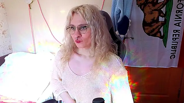 Lori Myaf online show from March 28, 2026, 1:22 pm