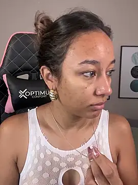 DianaHopson online show from March 1, 2025, 10:24 am