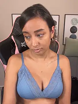 DianaHopson online show from March 15, 2025, 1:29 pm