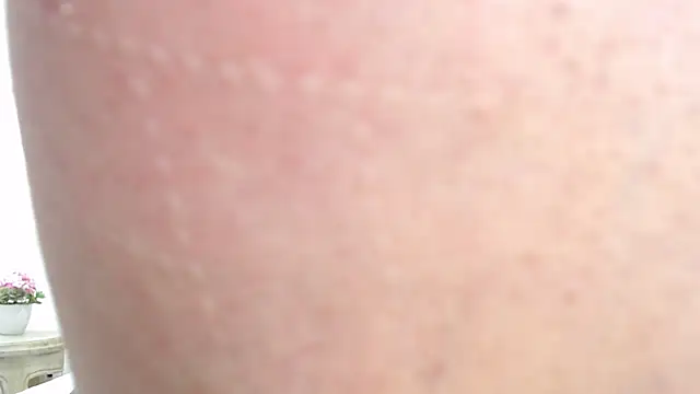 TiffanyFox1 online show from January 18, 2025, 5:04 pm