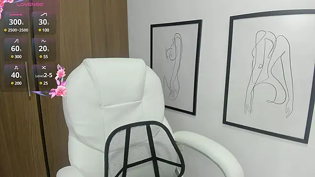 Snapshot of cutewhitneyr chatting on January 29, 2025, 12:56 pm cutewhitneyr online show from January 29, 2025, 12:56 pm