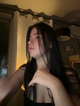 Snapshot of Angela_Fosterr chatting on November 29, 2025, 4:43 pm Angela Fosterr online show from November 29, 2025, 4:43 pm