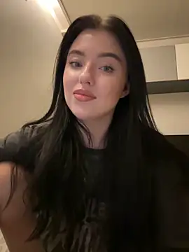 Snapshot of Angela_Fosterr chatting on December 3, 2025, 6:39 pm Angela Fosterr online show from December 3, 2025, 6:39 pm