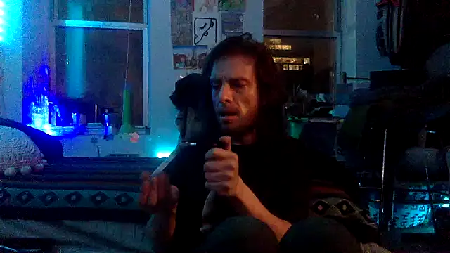 Snapshot of DownstairsSky chatting on December 21, 2024, 2:41 am DownstairsSky online show from December 21, 2024, 2:41 am