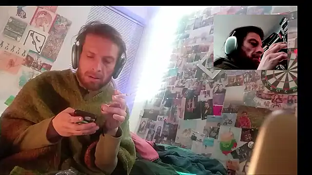 Snapshot of DownstairsSky chatting on January 11, 2025, 11:46 pm DownstairsSky online show from January 11, 2025, 11:46 pm