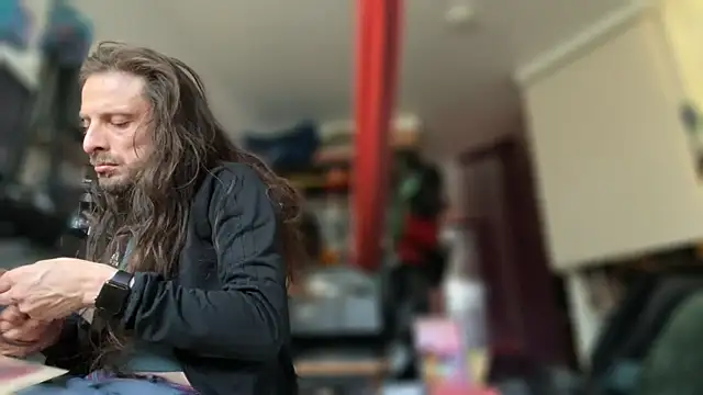 Snapshot of DownstairsSky chatting on September 20, 2025, 11:11 am DownstairsSky online show from September 20, 2025, 11:11 am