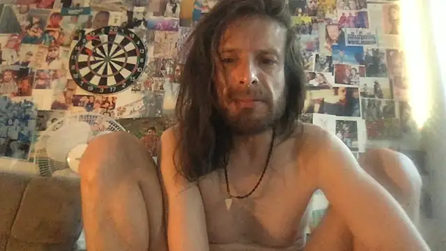 Snapshot of DownstairsSky chatting on October 19, 2025, 12:17 pm DownstairsSky online show from October 19, 2025, 12:17 pm