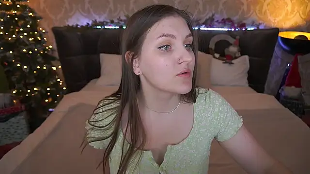 EmmyCharmm online show from December 25, 2024, 9:56 am