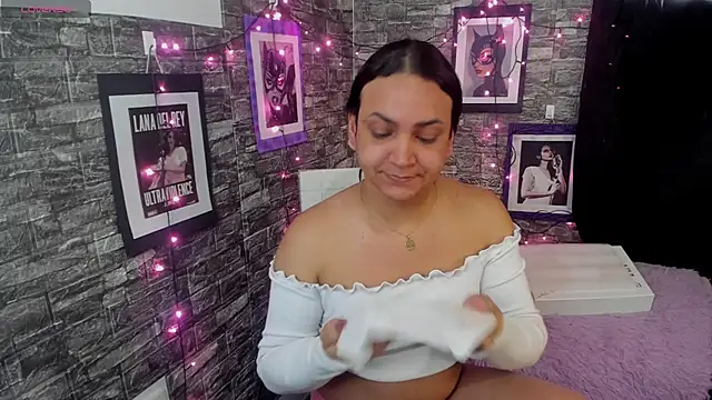 Andrys  online show from February 3, 2026, 8:14 pm