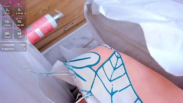 Snapshot of samantha_x_s chatting on December 29, 2024, 1:45 am samantha x s online show from December 29, 2024, 1:45 am