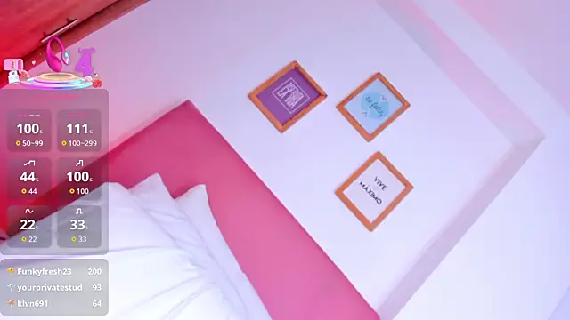 Snapshot of samantha_x_s chatting on October 4, 2025, 10:41 pm samantha x s online show from October 4, 2025, 10:41 pm