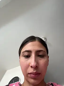 Snapshot of Ameellie chatting on February 20, 2026, 4:29 pm Ameellie online show from February 20, 2026, 4:29 pm