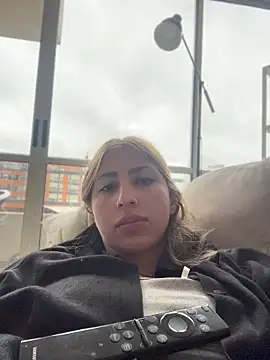 Ameellie online show from July 9, 2026, 2:32 pm