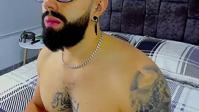 Snapshot of Zack_Froone chatting on January 21, 2025, 3:10 pm Zack Froone online show from January 21, 2025, 3:10 pm