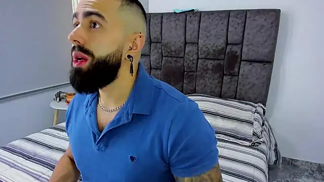 Snapshot of Zack_Froone chatting on January 31, 2025, 3:11 pm Zack Froone online show from January 31, 2025, 3:11 pm