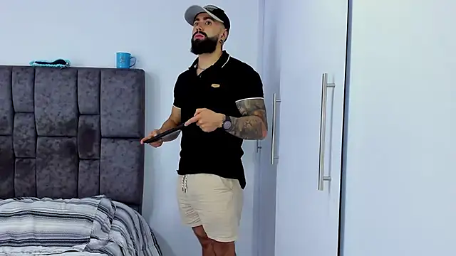 Snapshot of Zack_Froone chatting on March 15, 2025, 6:21 pm Zack Froone online show from March 15, 2025, 6:21 pm