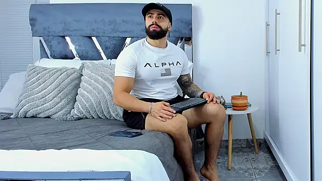 Snapshot of Zack_Froone chatting on October 30, 2025, 2:51 pm Zack Froone online show from October 30, 2025, 2:51 pm