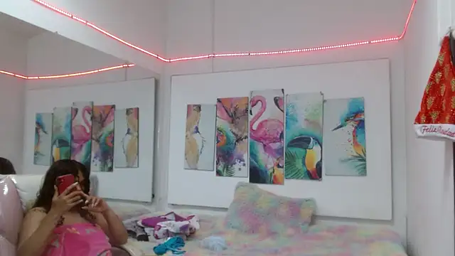 alegriamartinez online show from February 3, 2025, 10:21 pm