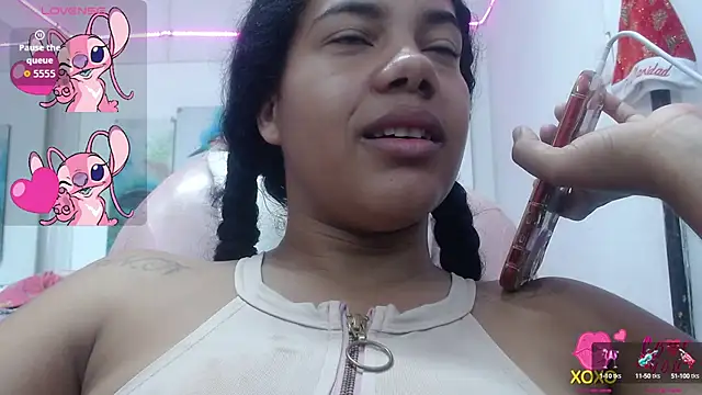 alegriamartinez online show from September 10, 2025, 1:44 pm