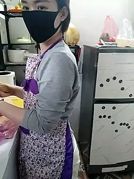 Snapshot of I_AM_NOT_A_SLUT chatting on October 24, 2025, 1:35 am I AM NOT A SLUT online show from October 24, 2025, 1:35 am