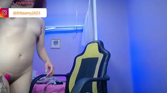 little  amy  online show from January 4, 2025, 10:16 am