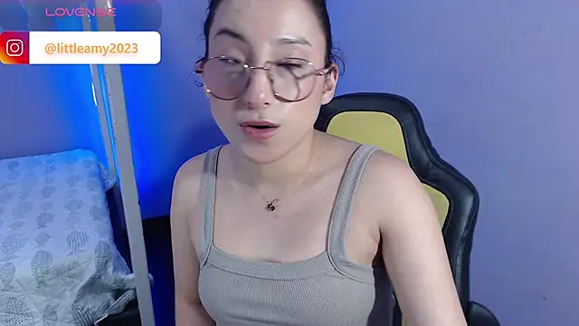 little  amy  online show from February 9, 2025, 1:22 am