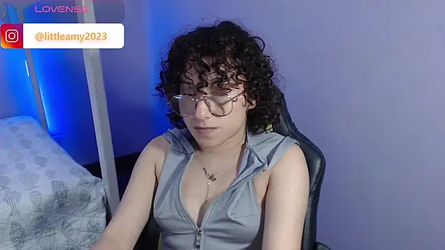 little  amy  online show from February 13, 2025, 2:12 am