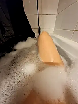 La patronne eva online show from November 19, 2025, 10:21 pm