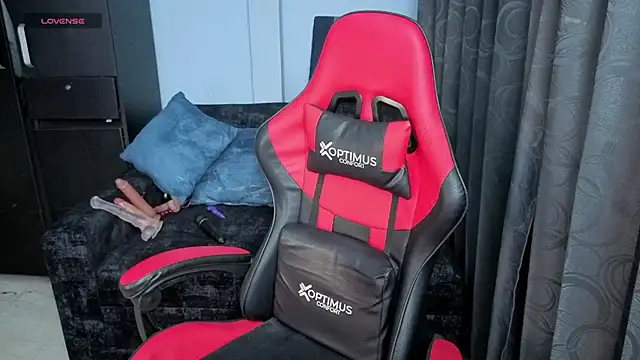 Snapshot of charlotee_lovee69 chatting on November 11, 2025, 11:16 pm charlotee lovee69 online show from November 11, 2025, 11:16 pm